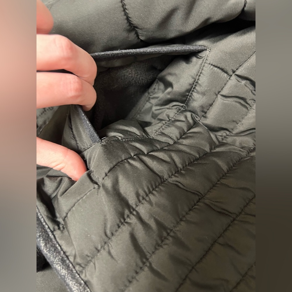 Y2K Black and Faux Fur Puffer Coat - Picture 9 of 15